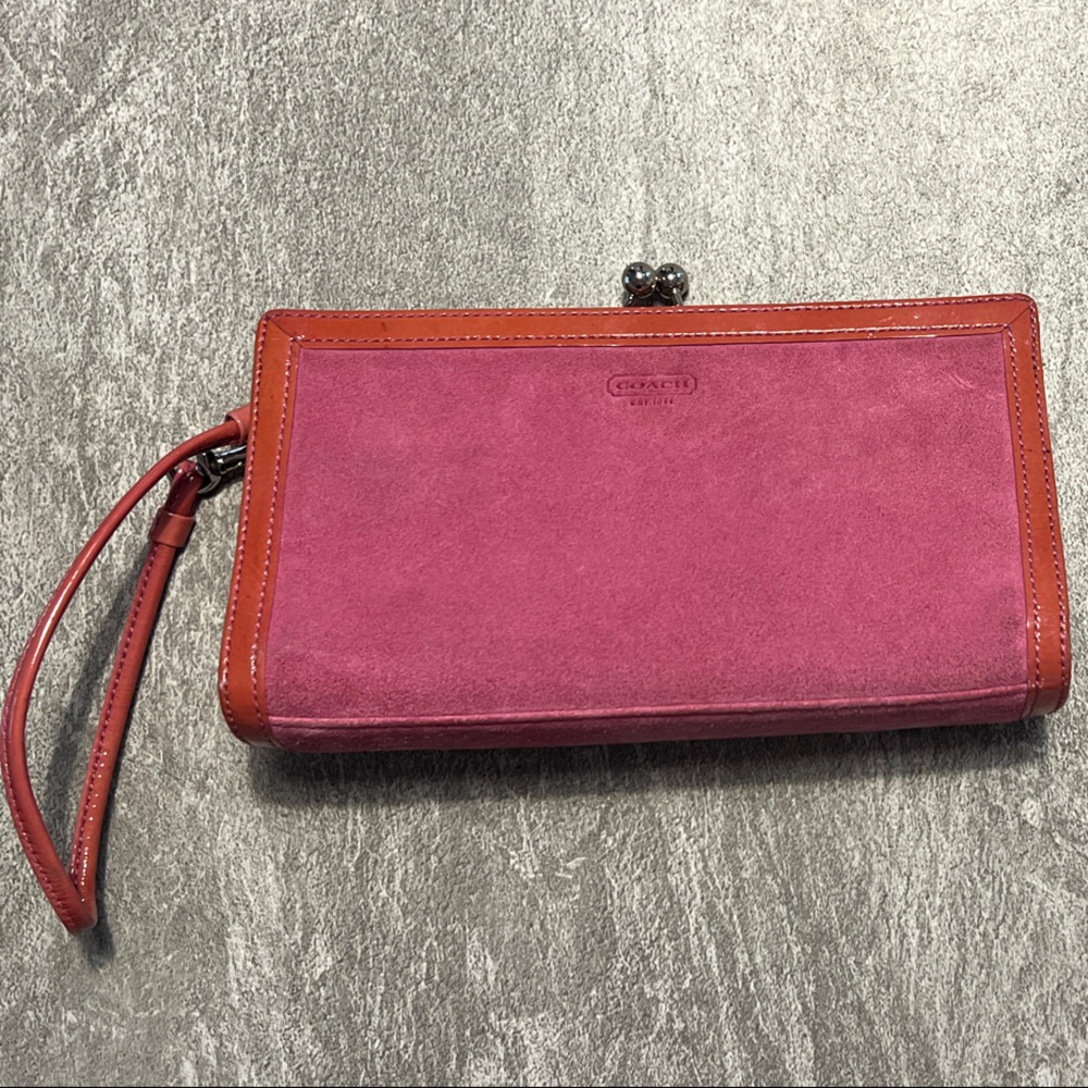 LIMITED EDITION-Coach Pink Suede Wristlet